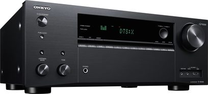 Onkyo TX-NR686 Heimkino-Verstärker in schwarz, Vorderseite, Frontansicht, grünes Display, silberne Knöpfe und Drehregler
