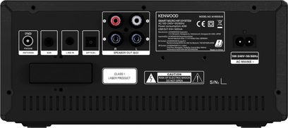 Mini Hi-Fi systém Kenwood M-9500S pohled zezadu s výstupy pro reproduktory, audio vstupy, optickým vstupem a anténou FM/DAB