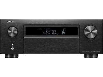 Ampli home-cinéma Denon AVC-X6800H noir, vue de face, affichage bleu "Blu-ray Dolby Atmos", deux boutons rotatifs argentés