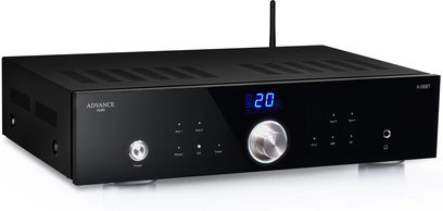 Stereo hi-fi-forstærker Advance Paris X-i50BT sort, set forfra, blå skærm, sølvfarvede knapper og drejeknap