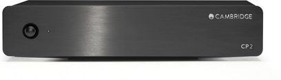 Cambridge Audio CP2 sort forstærker, sort, frontvisning, rektangulært kabinet i børstet metal, minimalistisk front med kun én knap