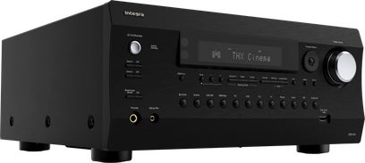 Предна уред за домашен кинотеатър Integra DRX 8.4, преден изглед, фронтална гледна точка, черен, бутони и регулатори, синьо дисплейче "THX Cinema"
