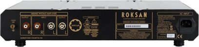 Roksan Caspian reference sort forstærker, frontvisning, 4 RCA-indgange, 4 RCA-udgange, frontpanelkontroller og justeringer