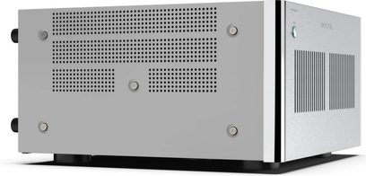 Rotel RMB-1587 MKII multikanals effektforstærker sølv, sidevisning, perforeret gitter, 4 skruer, blå cirkulær knap