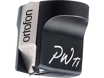 Звукознімач Ortofon MC Windfeld Ti з платиновою оздобою, чорний матовий корпус, білий напис "PWTi", вид спереду та збоку