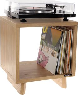 Valnøddetræsmøbel til Enova HIFI Vinyle Lover pladespiller, pladeopbevaring, set forfra på hvid baggrund