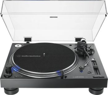 Hi-fi pladespiller Audio Technica AT-LP140XP sort, set ovenfra, pladetallerken, tonearm, betjeningsknapper