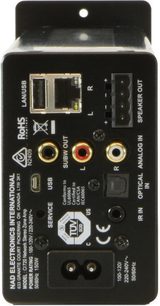 NAD CI 720 V2 siyah stereo hi-fi amplifikatör, arka bağlantı noktalarının yakın çekim ön görünümü, USB, RCA ve terminal bağlantı noktalarıyla