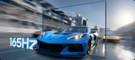 Televisore a schermo piatto 165 Hz che mostra un'auto sportiva blu in corsa vista frontalmente su un circuito