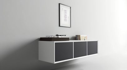 Dulap audio-video mural Clic Classic Series Model 232, lemn cu aspect lăcuit alb, trei uși negre, vedere din trei sferturi