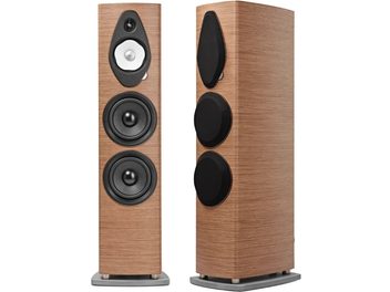 Sonus Faber Sonetto VIII G2 riekstkoka grīdas skaļrunis, priekšējais un aizmugurējais skats ar melniem skaļruņiem un baltu membrānu