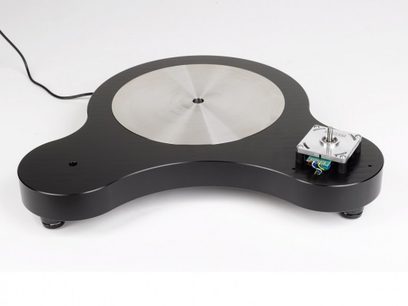 Platine vinyles TW-Acustic Raven One noire, vue de dessus, bras de lecture avec cellule montée, plateau en aluminium brossé