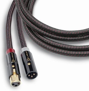 Analog XLR-lydkabel Clarus Crimson XLR 1m med sorte og gyldne stik, sort flettet kappe med røde mønstre