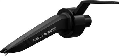 Bunka pro gramofonové desky DJ Ortofon Concorde Music Black, pohled ze tří čtvrtin, černá barva, nápis "CONCORDE MUSIC"