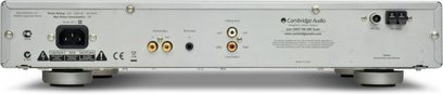Cambridge Audio Azur 550T-tuner, set forfra, sølvfarvet front med knapper, digitalt display og stik på bagsiden