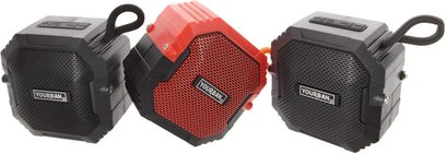Yourban Getone 15, tři krychlové Bluetooth reproduktory, dva černé, jeden červený, přední mřížky, horní tlačítka, popruhy