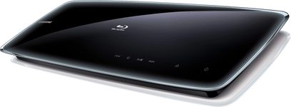 Samsung BDP-4600 sort Blu-ray-afspiller, ovenfra skråt perspektiv, blank overflade med knapper og Samsung-logo