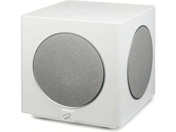 MartinLogan Abyss 10 valkoinen satiini subwoofer valkoisessa mattakuutiossa, jossa harmaat pyöreät etu- ja sivuritilät