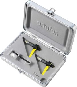 DJ-vinylpladecelle fra Ortofon Concorde MKII TWIN CLUB i åben metalkappe med to diamanter