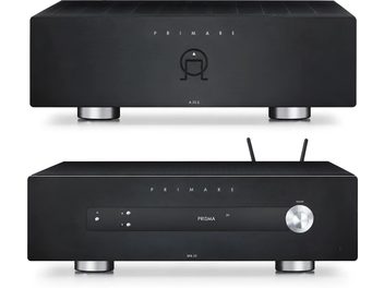 Amplificatore audio Primare nero, facciata minimalista con grande manopola del volume argentata, vista frontale e posteriore