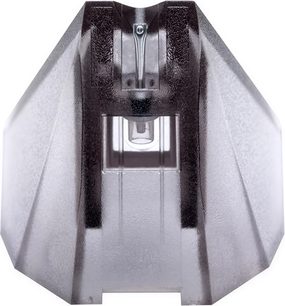 Ac diamant pentru pick-up Ortofon 2M Silver, montată pe un shell negru lucios, vedere frontală de aproape