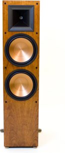 Sloupcový reproduktor Klipsch RF-7 MkII v černé barvě, pohled zepředu, dva zlaté kulaté reproduktory, černý obdélníkový výškový reproduktor, dřevěná skříň