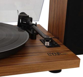 Giradischi Enona HIFI Vision 2 SET in noce con finitura Dark wood, vista dall'alto, braccio di lettura nero, testina, su mobile in legno