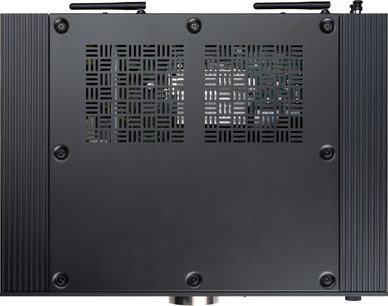 Stereo předzesilovač Onkyo ICON P-80, matně černý kov, pohled shora, dvě ventilační mřížky, žebrované boky, antény