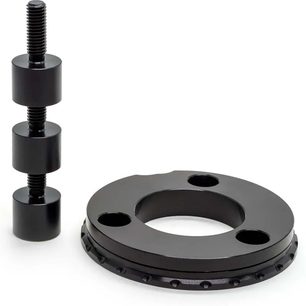 Centreurs pour platine vinyle Michell Engineering VTA 2 fixation 3 points en aluminium noir anodisé, composés de 3 entretoises cylindriques et d'une plaque circulaire avec 3 trous