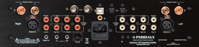 Ampli hi-fi stereo Perreaux Eloquence 150i, černý přední panel s tlačítky, konektory a LED displejem, pohled zepředu