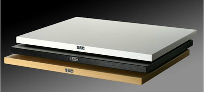 Ovenfra set af 4 rektangulære SSC Twinbase Alu-plader, forskellige dæmpende materialer, varierende tykkelser