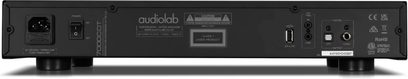 Reproductor de CD de alta fidelidad Audiolab 7000CDT negro visto desde atrás con conectores, interruptor de alimentación e inscripciones técnicas