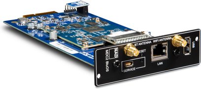 NAD MDC2 BluOS-D bővítőkártya hifi elektronikákhoz, kék nyomtatott áramköri lap elektronikai alkatrészekkel és csatlakozókkal