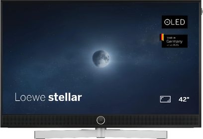 Telewizor Loewe Stellar 42 DR+ czarny, widok z przodu, ekran OLED z gwiaździstym niebem i księżycem, centralna srebrna podstawa