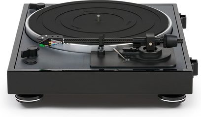 Gramofon Thorens TD 102 A v černém lesklém provedení, pohled shora, černý matný talíř, stříbrné rameno, černé tlačítka a nožičky