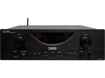 Taga Harmony HTA-2500B stereo hi-fi versterker, vooraanzicht, knoppen en aansluitingen op de voorkant, rode digitale display in het midden