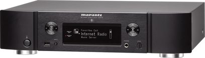 Marantz NA-8005 sort netværksaudioafspiller, frontpanel, forfra, placeret på reflekterende overflade