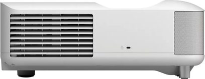 Videoprojetor Epson EH-LS670W branco, vista frontal, grande grelha frontal e painel lateral perfurado