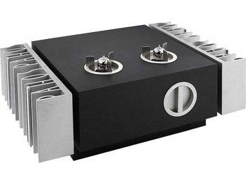 Zwarte matte Pathos Classic Remix hi-fi stereo-versterker, bovenaanzicht, 2 zilveren draaiknoppen, koelribben, aansluitingen aan de achterkant