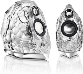 Harman Kardon GLA-55 transparante luidsprekers van geslepen glas, geometrische gefacetteerde vorm, vooraanzicht en zijaanzicht