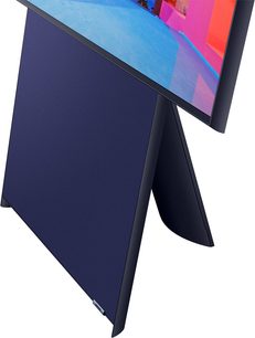 Samsung The Sero QE43LS05T-tv set bagfra, blå og lyserød skærm, sort drejefod