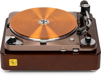 Thorens TD 124 DD platespiller med tonarm, Ortofon SPU 124 pickup, trefiner, 3/4 frontvisning ovenfra