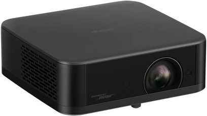 Kompaktne must Epson EF-62B videoprojektor, kolmeveerandvaade, parempoolne esilääts ja külgvõre