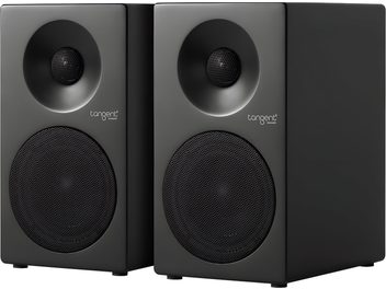 Para kolumn głośnikowych Tangent Spectrum II X4 w kolorze czarnym, widok z trzech czwartych, z metalowymi osłonami i tweeterami z dyfuzorami