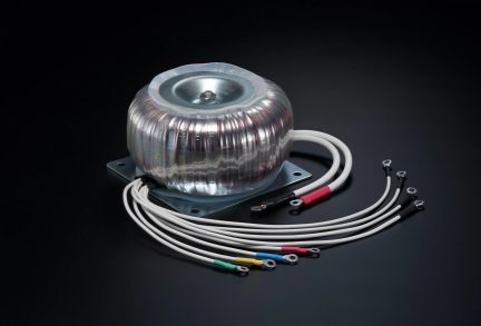 Transparent encapsulated toroidal transformer with mounting plate and terminal connection cables