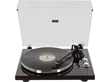 Gramofon Enova HIFI Vision 4 USB w ciemnym odcieniu orzecha, widok z góry, ramię z wkładką, czarna taca, otwarta osłona