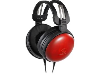 Auriculares cerrados Audio-Technica ATH-AWAS negros y rojos, almohadillas ovaladas, diadema acolchada ajustable, vista de perfil derecho