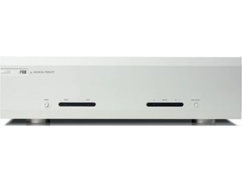 Højttalerforstærker med høj lydkvalitet Musical Fidelity M6s PRX sølv med rektangulær front og cirkulære knapper
