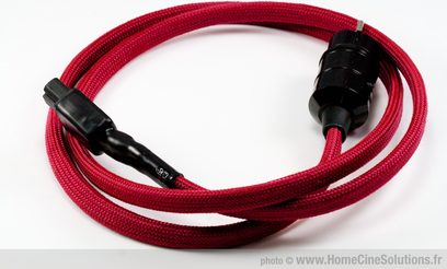 MPC Audio Secteur Source MK3 rød snoet netledning med sorte stik, nærbillede