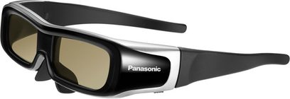 Černé 3D brýle Panasonic TY-EW3D2ME, pohled z tříčtvrtečního úhlu, sklopené nožičky, oválné tónované čočky, lesklý plastový rámeček